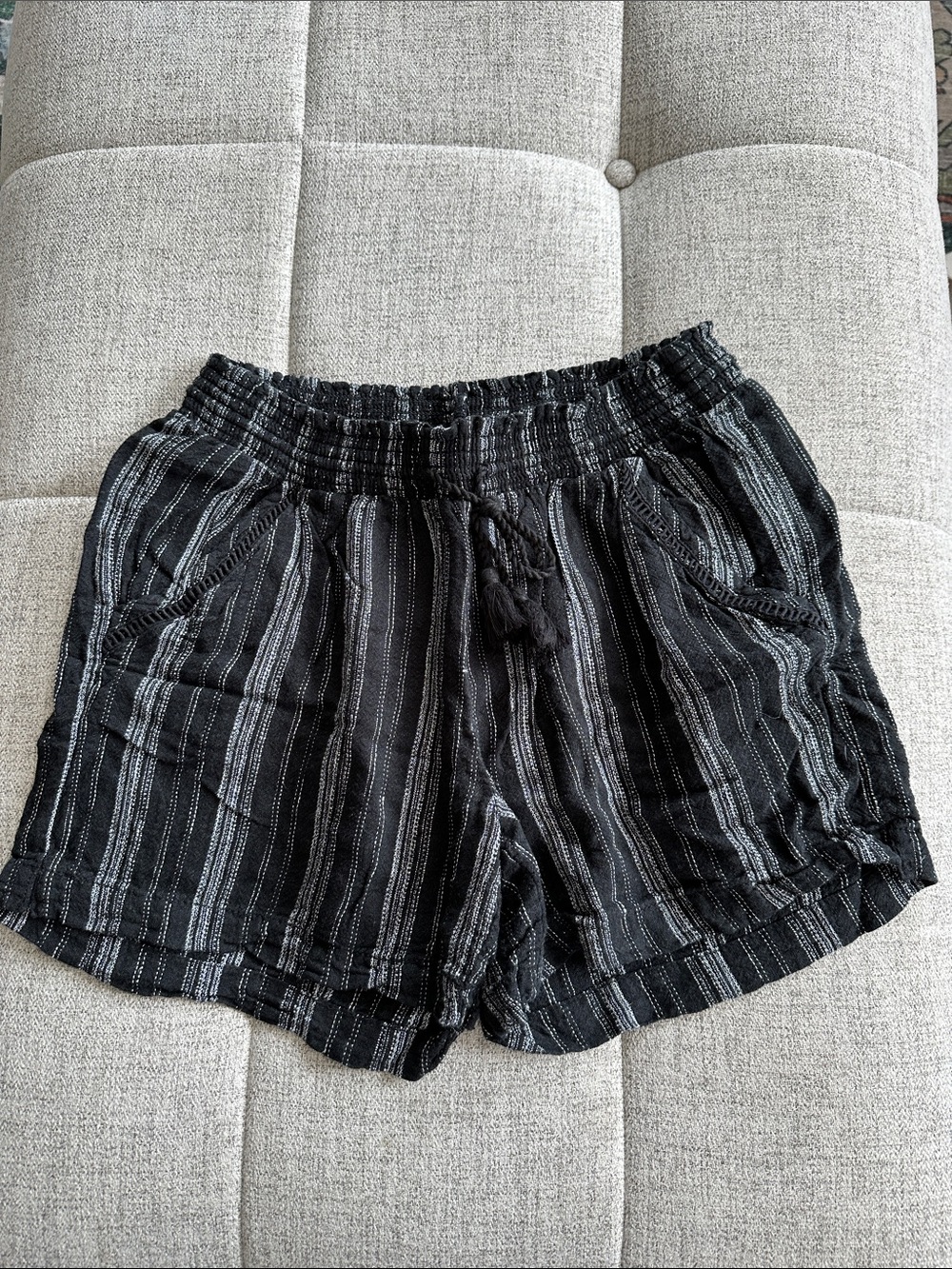 Women's Black Striped Casual Drawstring Shorts